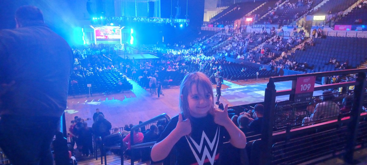 #wwesheffield Phoenix's first WWE show. Really excited.

She is too!