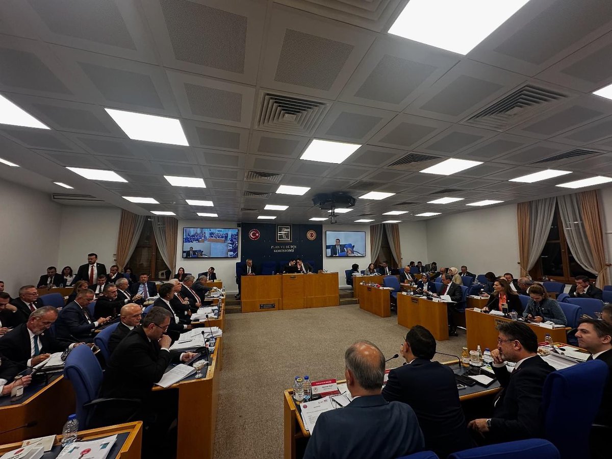 m_tahtasiz's tweet photo. Tarım ve Orman Bakanlığı’nın bütçe görüşmeleri sırasında, eğitimlerini bitirmelerine rağmen atanamayan, Ziraat Mühendisi, Gıda Mühendisi, BAlıkçılık Teknolojisi Mühendisi, Gıda Kontrol Mühendisi, Su Ürünleri Mühendisi, Veteriner Hekim ve Biyologların işe girme olanağına kavuşması için personel ödeneklerinin arttırılması için partimiz tarafından önerge verildi. 

#GıdaMuehendisleriAtamaBekliyor 
#ziraatmühendisi #VeterinerHekimler5000Atamaİstiyor 
#suueruenlerimuehendislerigoerevehazır 
#balıkçılıkteknojisi 
#tarım @TCTarim @tarimsendikasi @tarimorman_is