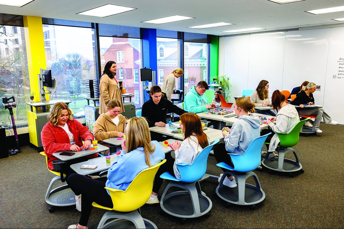 Illinois State (@illinoisstateu) on Twitter photo From 3D printing to coding tools, Redbird students can collaborate and innovate at the STEM Hub, <a href="/ISUMilnerLib/">Milner Library</a>, and Studio Teach. 🔭
🔗: bit.ly/3NEuDcE From 3D printing to coding tools, Redbird students can collaborate and innovate at the STEM Hub, <a href="/ISUMilnerLib/">Milner Library</a>, and Studio Teach. 🔭
🔗: bit.ly/3NEuDcE