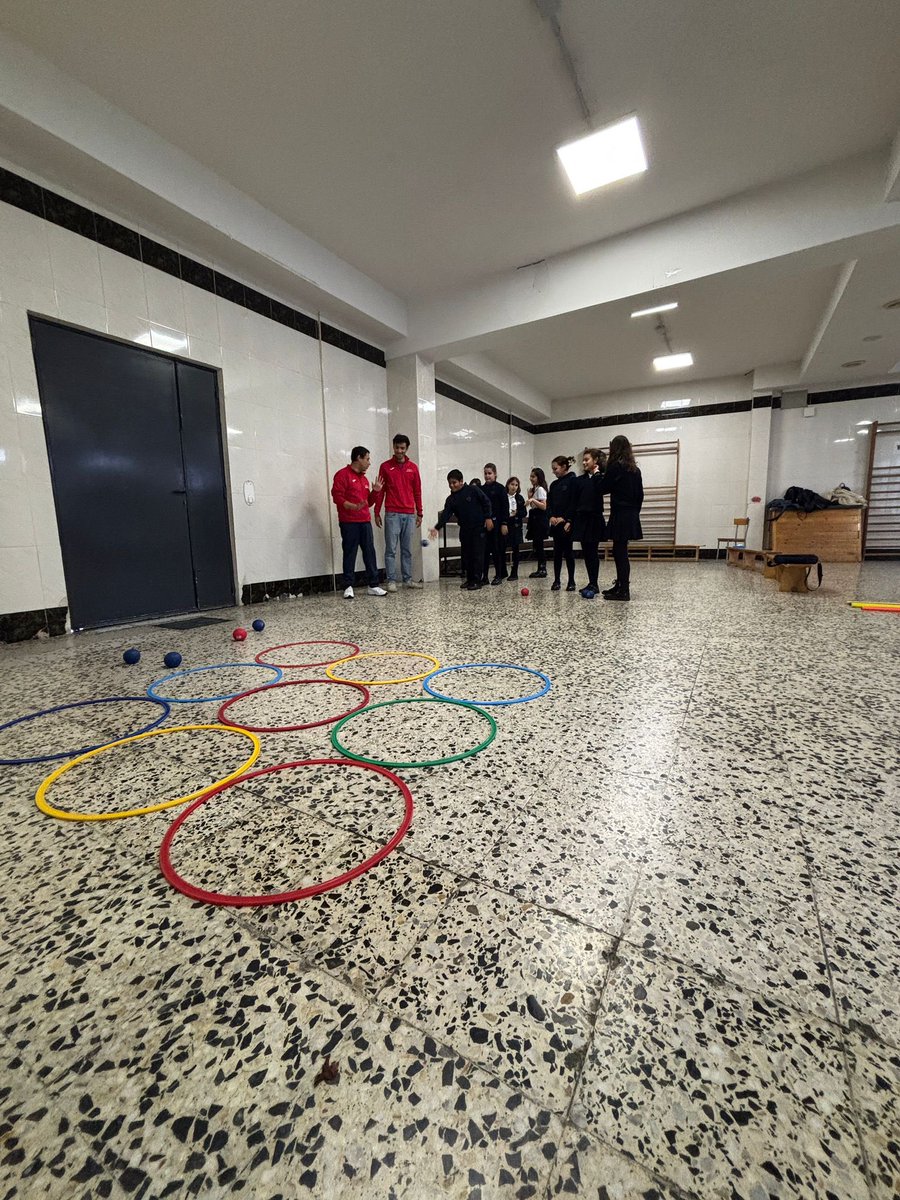 ➡️La Fundación <a href="/avivasalamanca/">FUNDACIÓN AVIVA</a>, a través de la Fundación <a href="/ciudadsaberes/">Ciudad de Saberes</a>, ha venido a nuestro #cole para que los alumnos de 5º de primaria aprendan y disfruten de los #deportesadaptados.