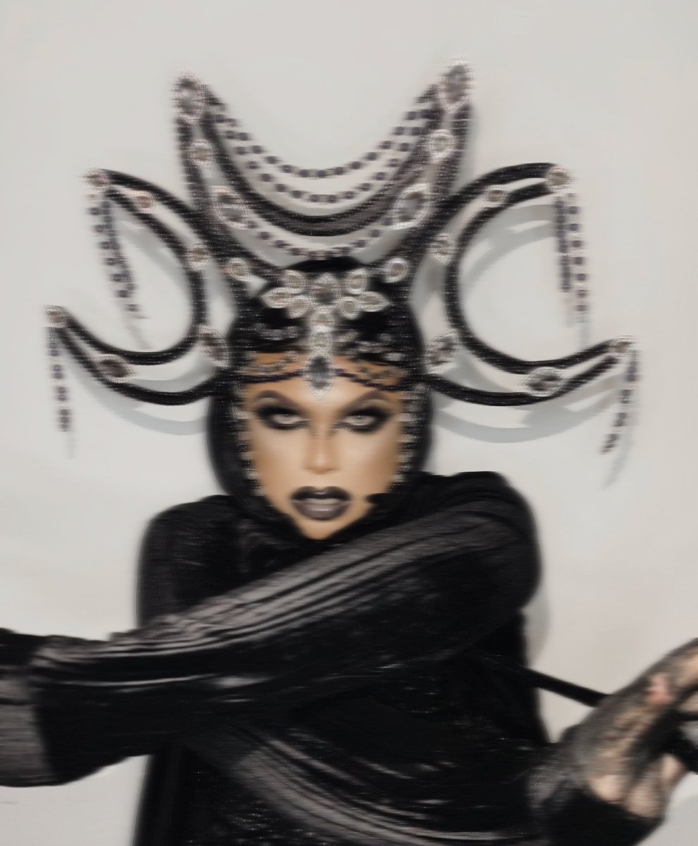 rubymattee's tweet photo. Um último close do #Halloween https://t.co/da110YvVXX