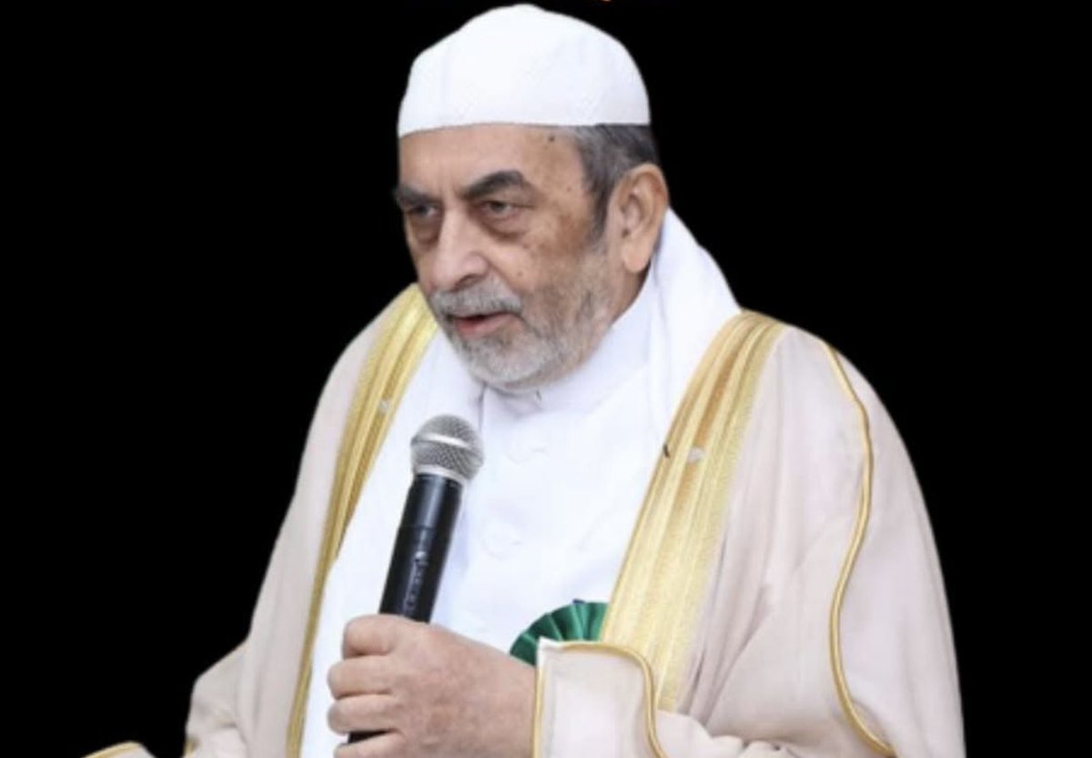 Hazrat Dr. Syed Shah Khusro hussaini, Sajjadanashin of Dargah Hazrat Khwaja Bandanawaz passed away. May Allah grant him high place in Jannah. 
Inna lillahe wa inna elehi rajeoon.