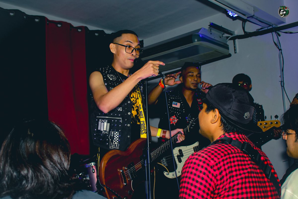 Fixx Raven tweet media