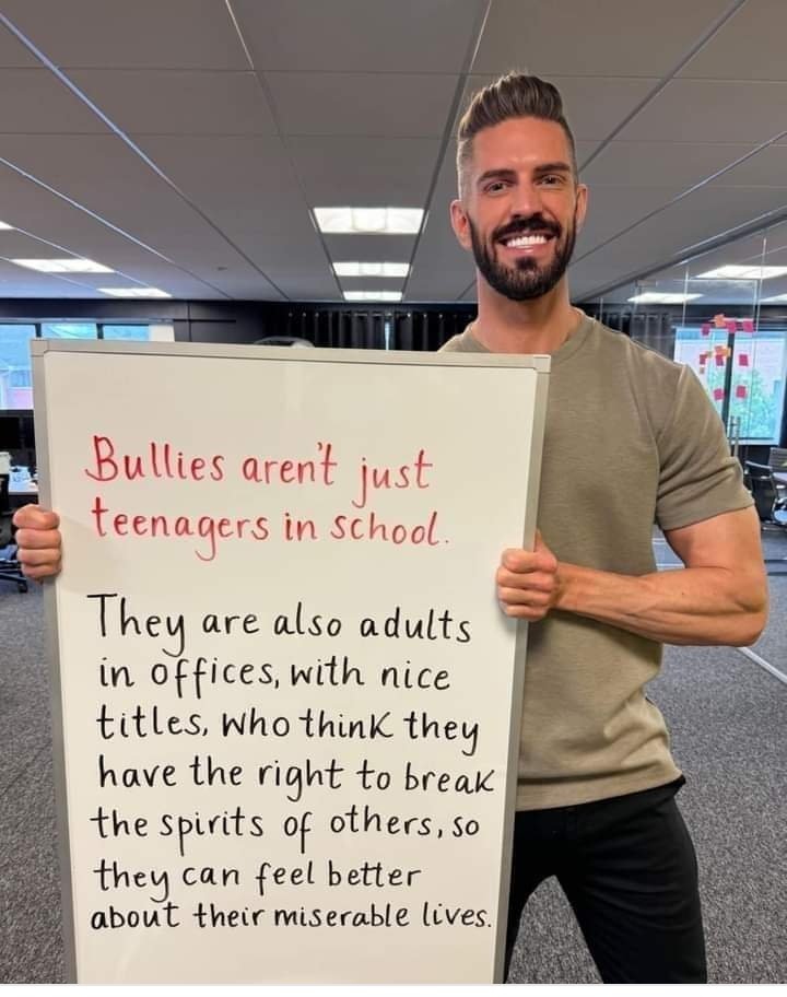 One thing I've observed off doing my placements is how many people come in to MH services as a result of bad experiences in the workplace. Nobody comes to work to be treated badly. Sometimes not everyone is lucky enough to leave a role &amp; start again 😓 #BeKindAlways #speakup