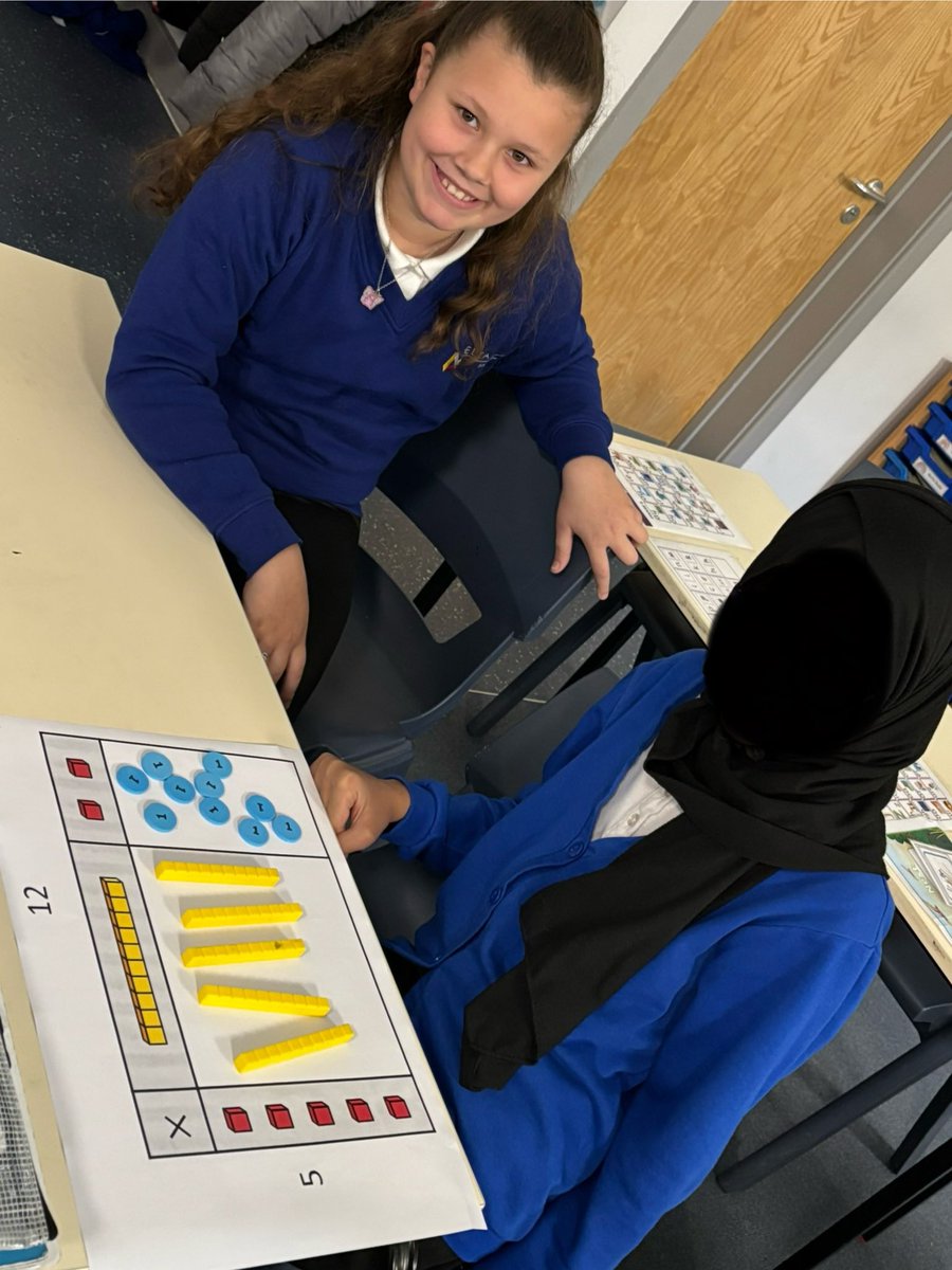 MrsJina2's tweet photo. In today’s maths lesson, Year 5K expanded their multiplication skills by working on multiplying two-digit numbers with two digits. 

@mrirvingd @MrsBinnsSMPA @DeltaSouthmere 

#DeltaPupils #DeltaSchools #Bradford #DeltaAcademiesTrust https://t.co/hl1pdpwXsu