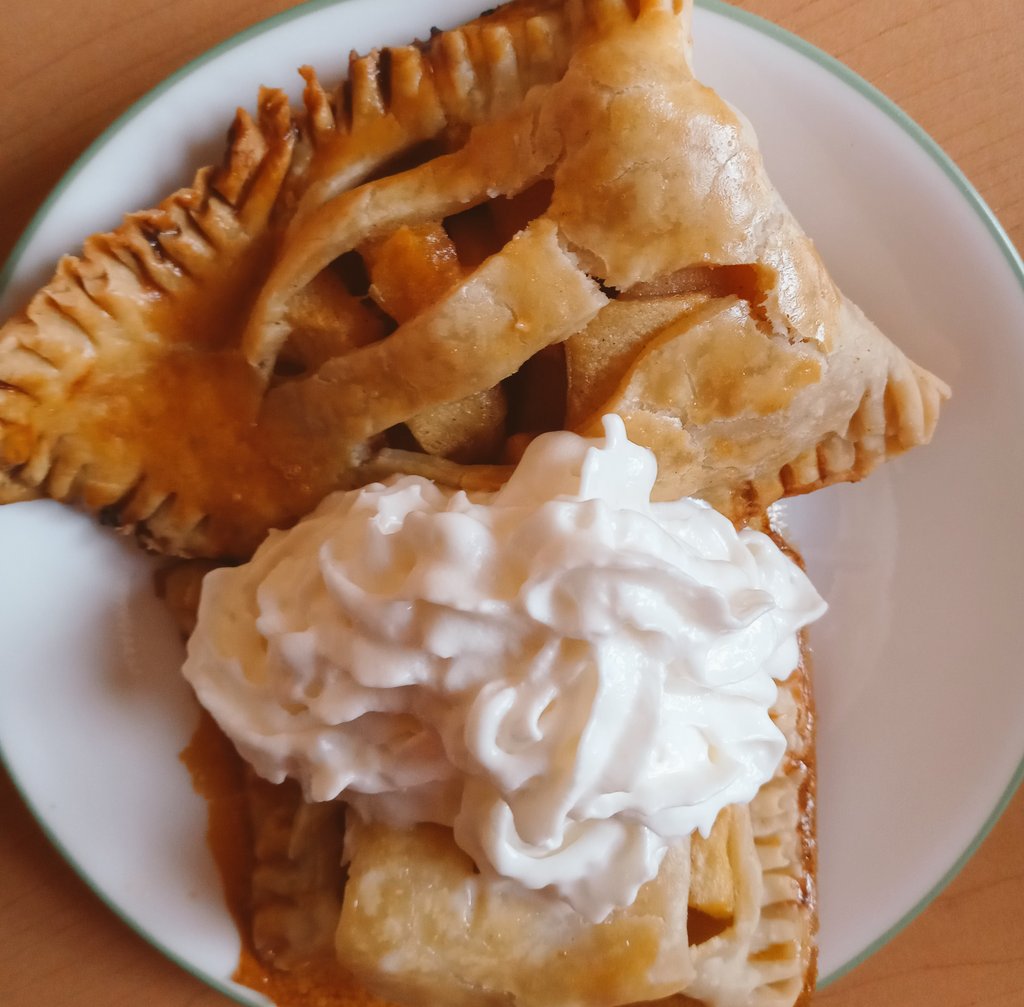 DontBeADick_74's tweet image. Get the Pillsbury Crust at your local market &amp;amp; save 
And impress your friends, family, by making this recipe! 
Save, Be Local, &amp;amp; Be Kind. 🍁

#appleturnover #apples #aldi #target #acme #giant #milesandpoints #pointsandmiles #savings