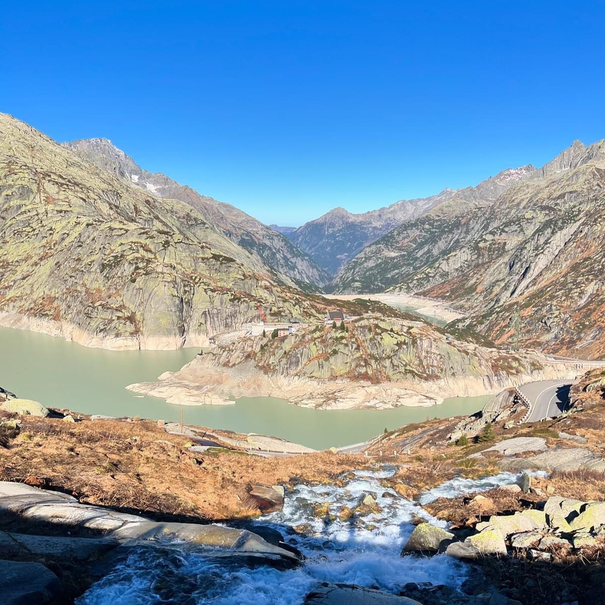 PeterWBrown's tweet image. Exploring another #SwissAlps mountain pass! #GrimselPass #Switzerland