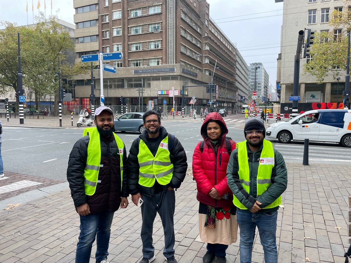 RBS_RUAS's tweet photo. 🚀 Kicking off #PressureCookerWeek! Our MSc Supply Chain students from @RotterdamBS are out in Rotterdam today with @DMIEcosysteem &amp; @rotterdam. They’re observing loading/unloading in the city to find ways to make last-mile logistics safer, more efficient &amp; sustainable. https://t.co/gqrjq6nFa9