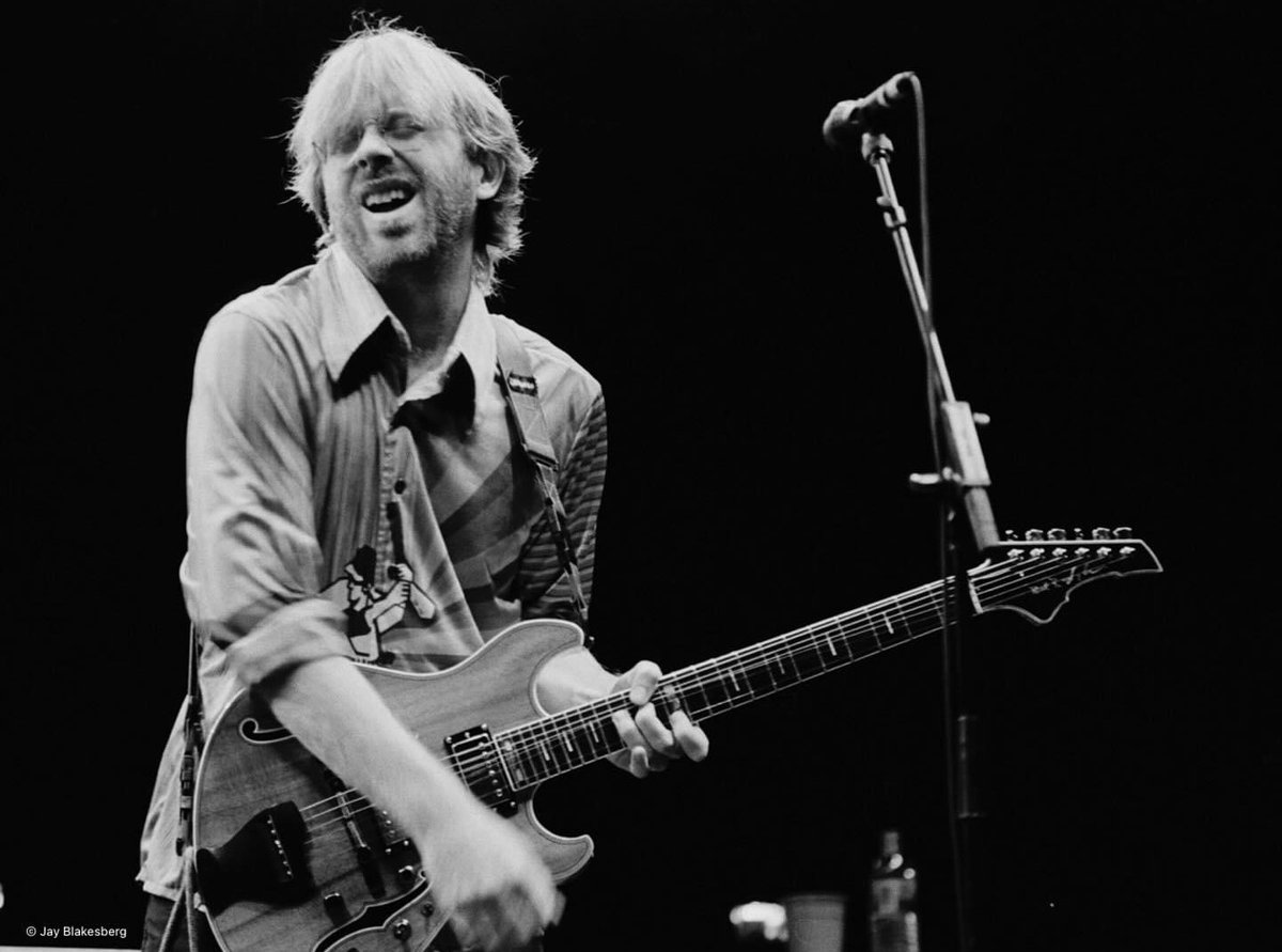 Deep Dive into 1997-99 Just Jams. 15+ min jam tracks only

bit.ly/PJJDD97to99 #phishjustjams 

photo cred: <a href="/jayblakesberg/">Jay Blakesberg</a>