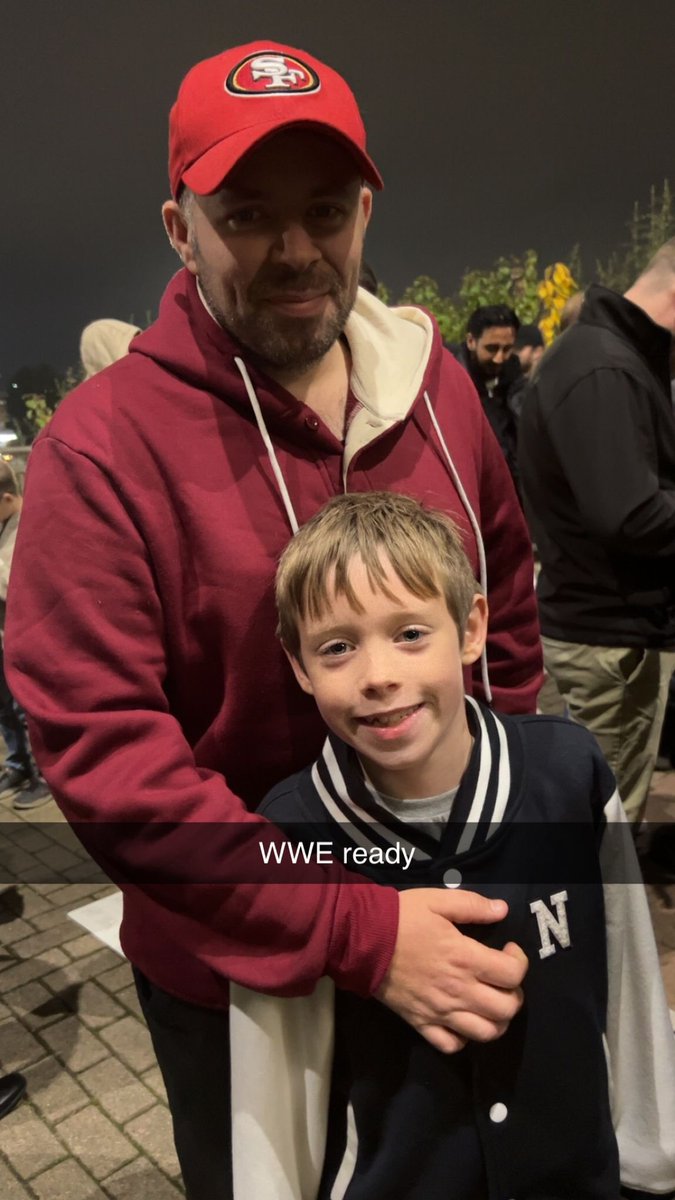 dannie1687's tweet photo. #wweready #wwesheffield
#fathersontime
@leighkennen https://t.co/GloZqtq6Gq