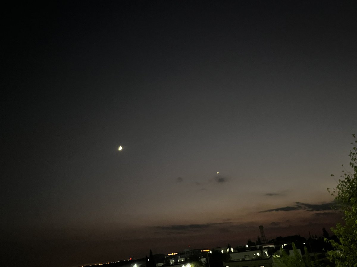 🌜En sonunda anlarsın ki geri dönüşü olmayan sınanmaktır ‘sanmak’.🌛
#İyiGeceler .