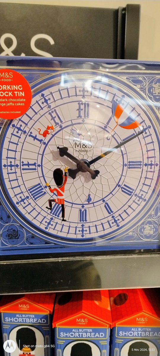 AdamBurt7's tweet image. #British 🇬🇧 #markandspencer #london