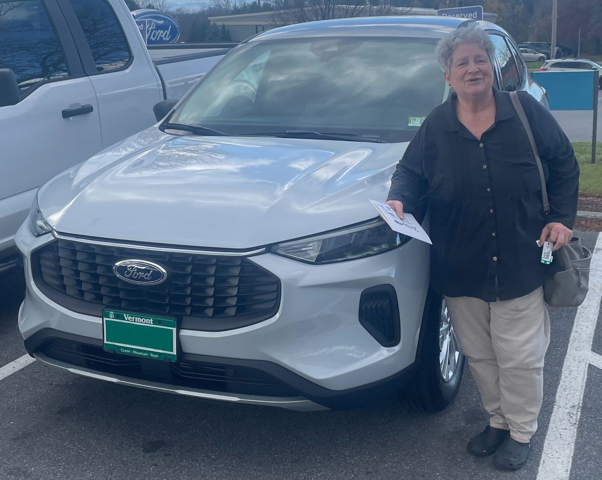 HeritageVT's tweet photo. Happy #NewCarDay to Cheryl! She treated herself to an upgrade &amp; swapped out her trusty 2014 @Ford Escape for this brand new 2025, thanks to some help from Bill Labonte - Congrats!

Learn more about Bill &amp; check out his reviews @DealerRater: https://t.co/S6gbJjj4rg

#Ford #HTeam https://t.co/m2rba6xh2S