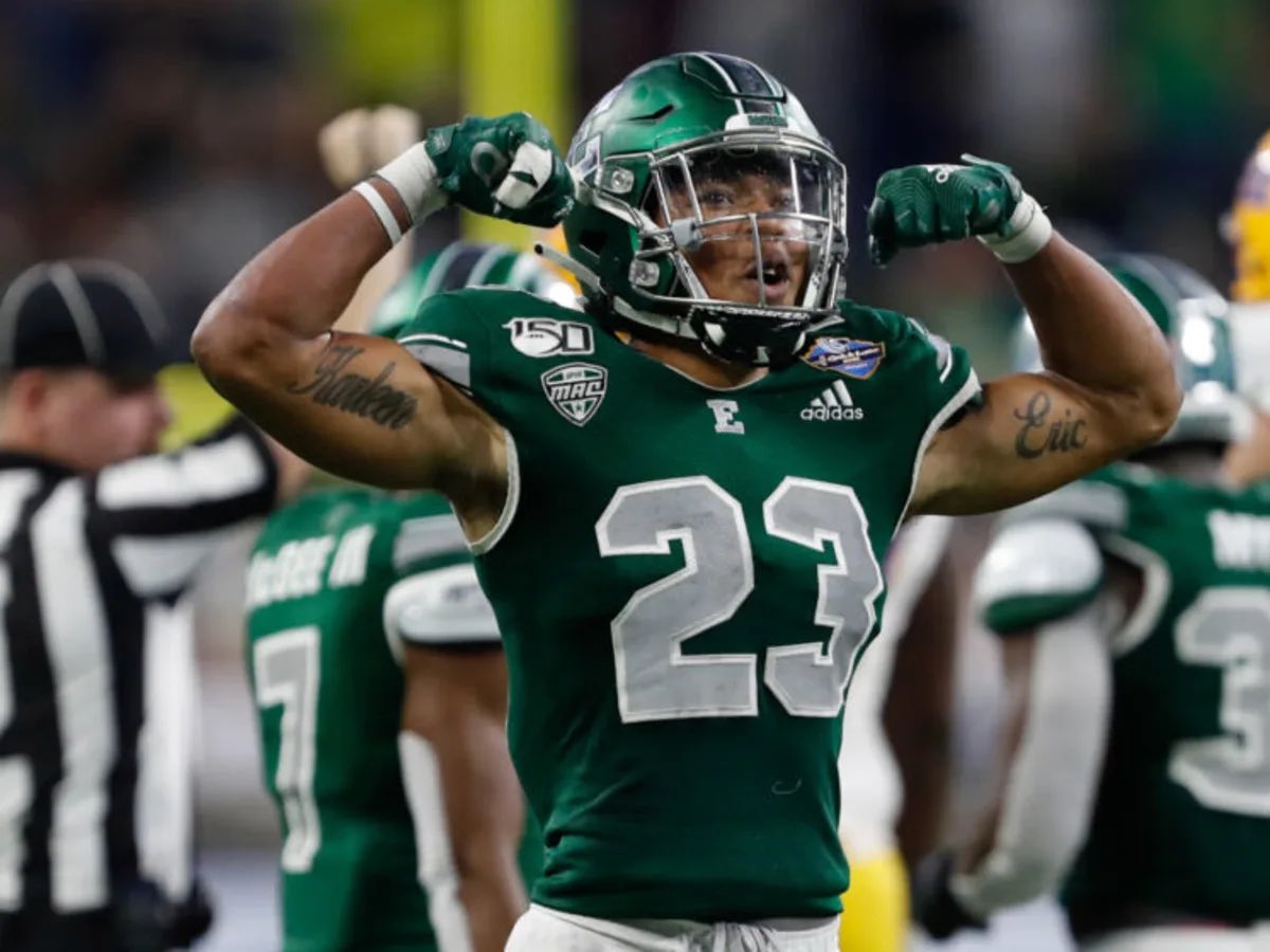 Beyond blessed to receive my first offer from <a href="/EMUFB/">Eastern Michigan Football</a>!! <a href="/Coach_Creighton/">Chris Creighton</a> <a href="/CoachKRJones/">Coach Jones</a> <a href="/Tkinnel_2/">Tyree Kinnel</a> <a href="/MinisterHawk/">Artrell Hawkins Jr.</a> <a href="/MiddiesFB/">Middletown Middies Football</a>