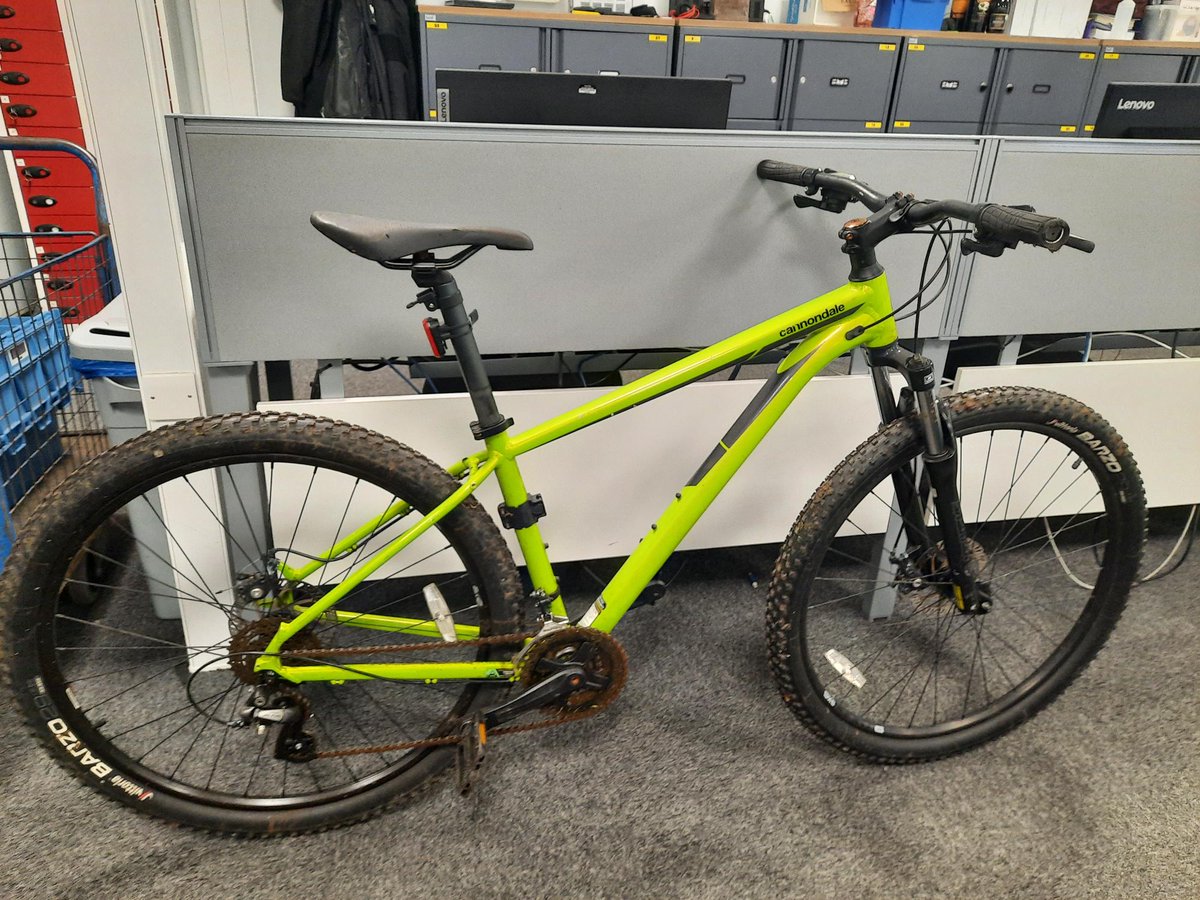 Anyone recognise this cycle, recovered in North Bristol and suspected to be have been stolen, we'd love to reunite the rightful owner.  Share away let's get this bike back to whoever is missing it. Call 101 and quote 5224288779 thank you
