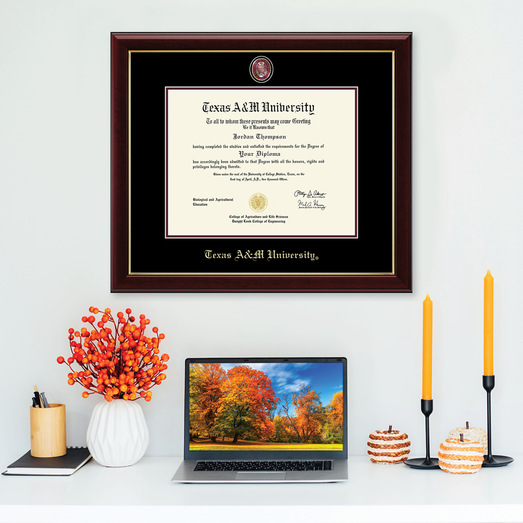 TAMUBookstore's tweet image. Fall in love with our USA-made @tamu frames this season. Handcrafted quality that beautifully showcases your achievements. 🍂🍃🍁

 #HappyFall #tamu #texasaggies #texasam #earnitframeit @diplomaframe #ChurchHillClassics