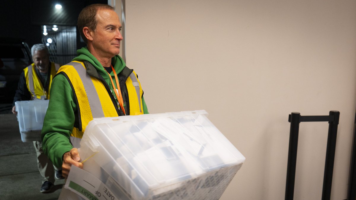 Lane County Gov tweet media