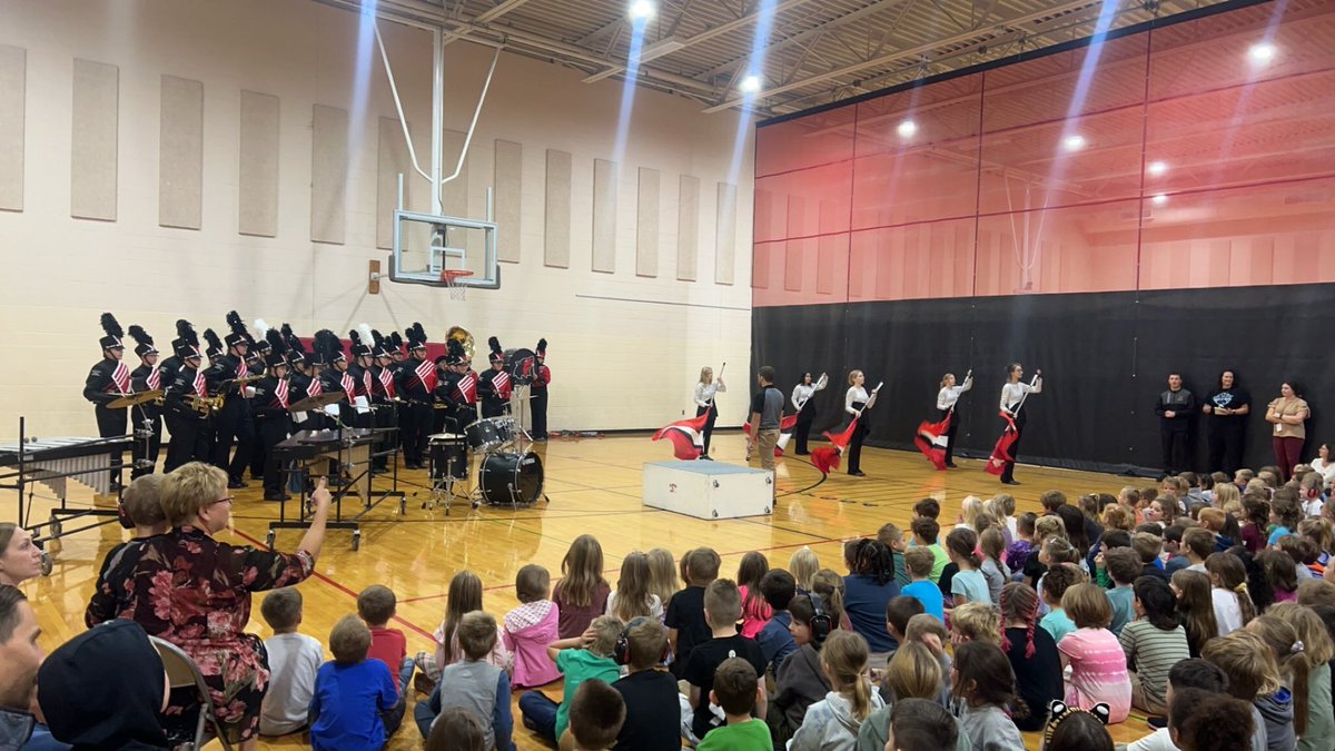 Kate Neigebauer CES tweet media