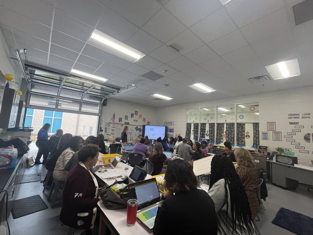 Ashley Moss tweet media