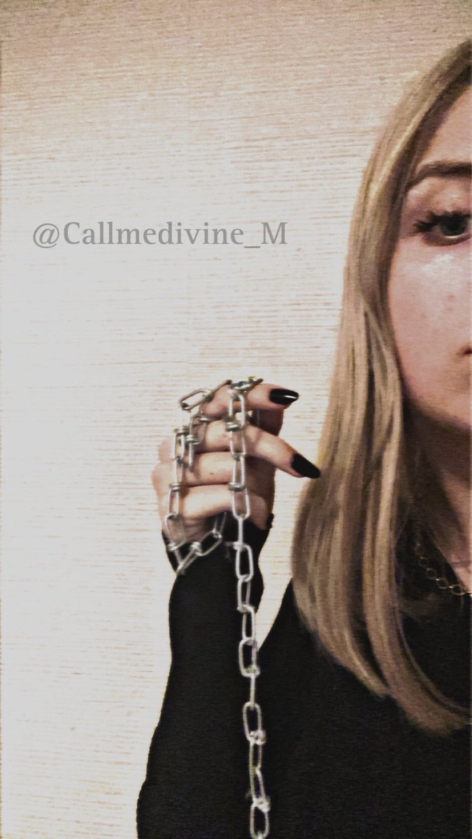 CallMeDivine_M's tweet photo. Allez bande de soumis, on lance un jeu : le premier qui me fait atteindre les 500€ gagne un ‘traitement spécial’. Montrez-moi qui est vraiment prêt à cracher pour moi🌈

#findom #domina #sub #moneymiss #larbin #humanATM #femdom 
@user385u @RTforeverRT https://t.co/ea1Ls6lORK