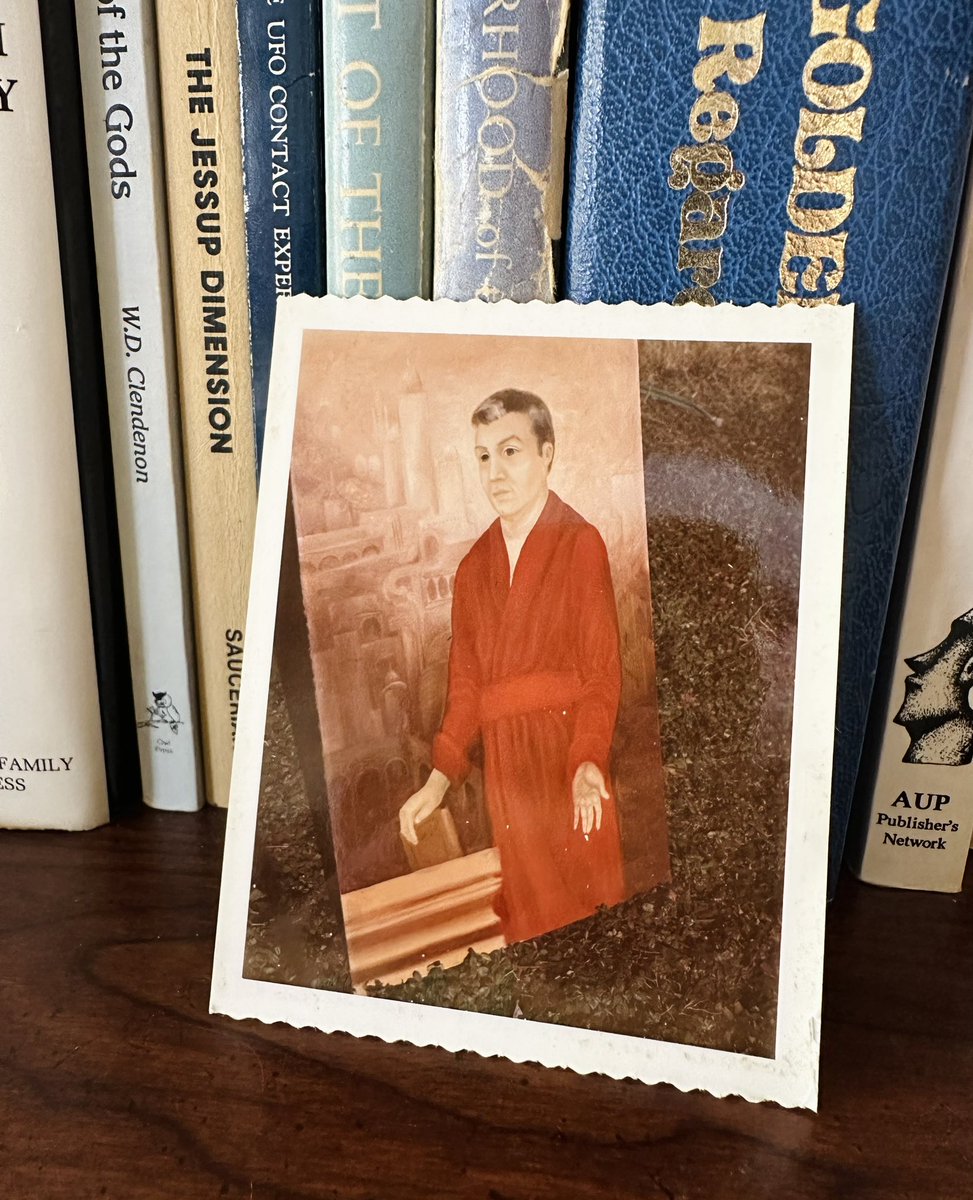 ShipsSmall's tweet image. I need your help, Twitter friends. There was a New Age artist in the 1960s named Sonya that painted the painting seen in the photograph. Anyone recognize the painting or artist? I don’t know her last name. I’m trying to piece together a little mystery.