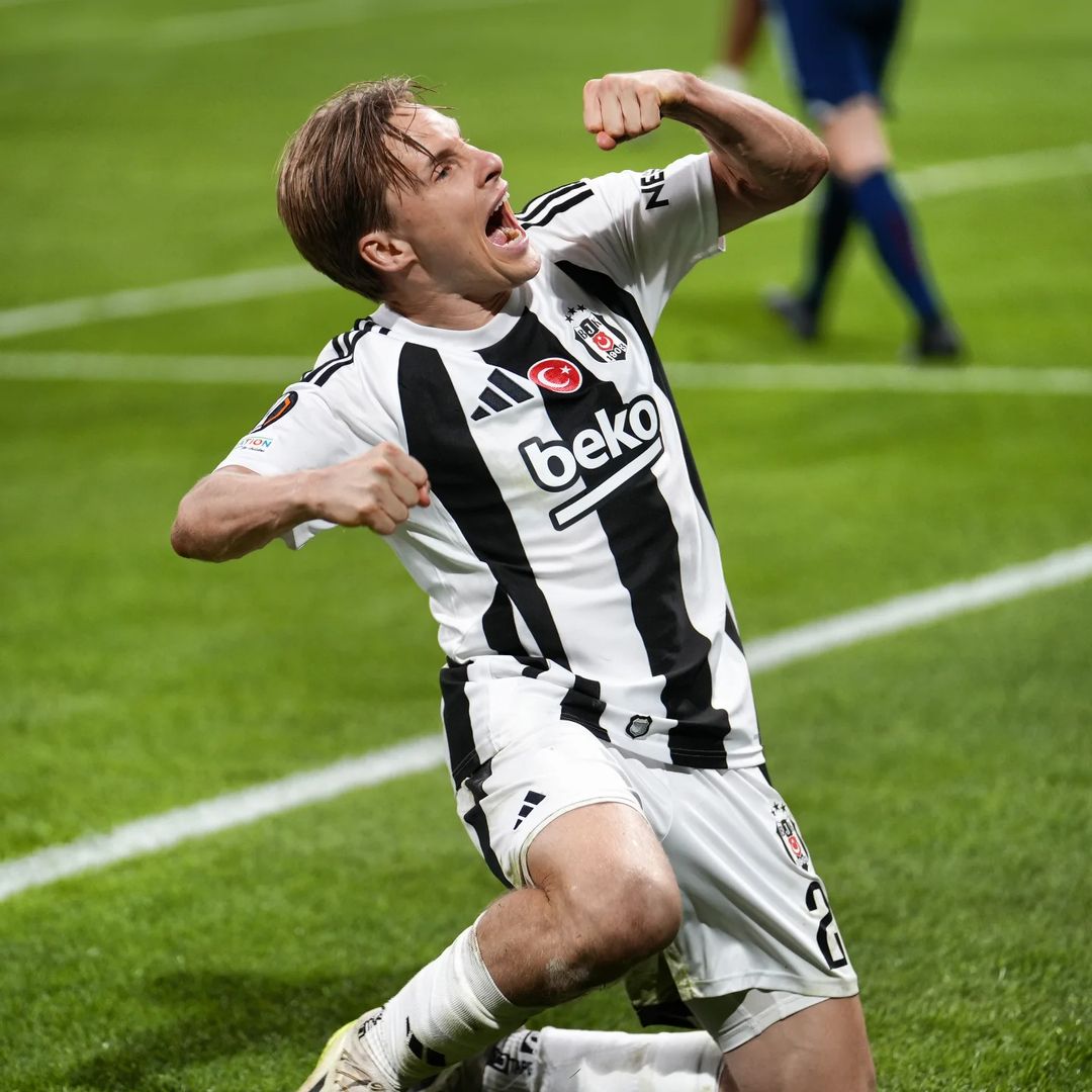 BesiktasEnglish's tweet photo. Warrior. 💪 https://t.co/P6ibu5bSyC