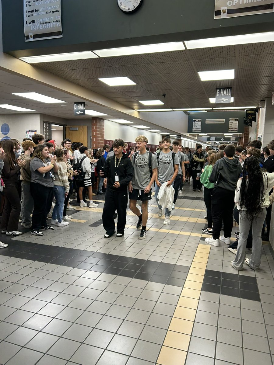 Congratulations to our boys and their State Final Four achievement. Much thanks to the MSHS school community for the parade! Two more games! Go Mavs! 🤘🏾 #MaizeSouthSoccer