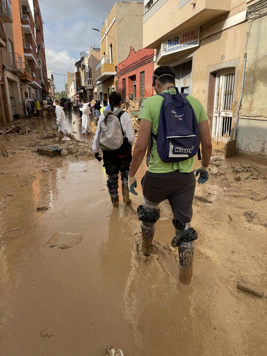 nuriape__'s tweet photo. hoy he ido a massanasa y esta es la situación después de OCHO DÍAS, por favor si queréis y podéis ir a ayudar acercaos a los pueblos más alejados, necesitan muchas manos🙏🏻 https://t.co/Tr6hIDVnEZ