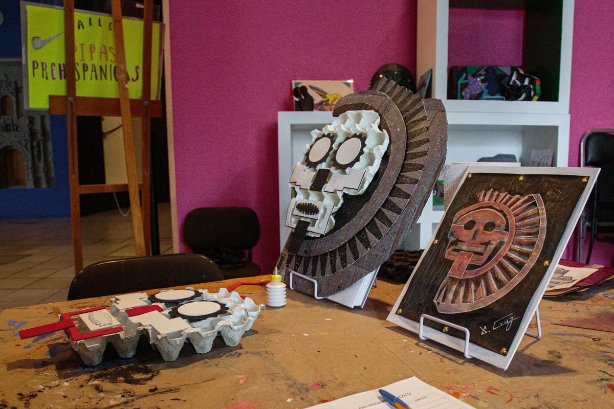 CulturaEdomex's tweet photo. Te esperamos los miércoles y viernes de noviembre en el @MAHedomex, para disfrutar del taller "Alfeñique Acartonado", donde chicos y grandes podrán elaborar una figura Mictlantecuhtli con cartón reciclado.
¡Deja volar tu creatividad! 🎨✂️🙌🏽

🎟️ Actividad gratuita
#ElPoderDeServir https://t.co/h97inYFof3