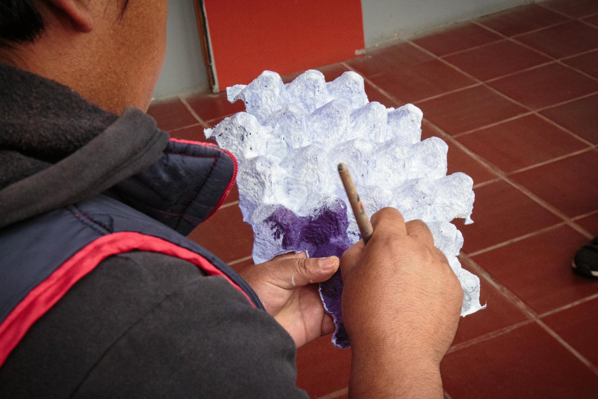 CulturaEdomex's tweet photo. Te esperamos los miércoles y viernes de noviembre en el @MAHedomex, para disfrutar del taller "Alfeñique Acartonado", donde chicos y grandes podrán elaborar una figura Mictlantecuhtli con cartón reciclado.
¡Deja volar tu creatividad! 🎨✂️🙌🏽

🎟️ Actividad gratuita
#ElPoderDeServir https://t.co/h97inYFof3
