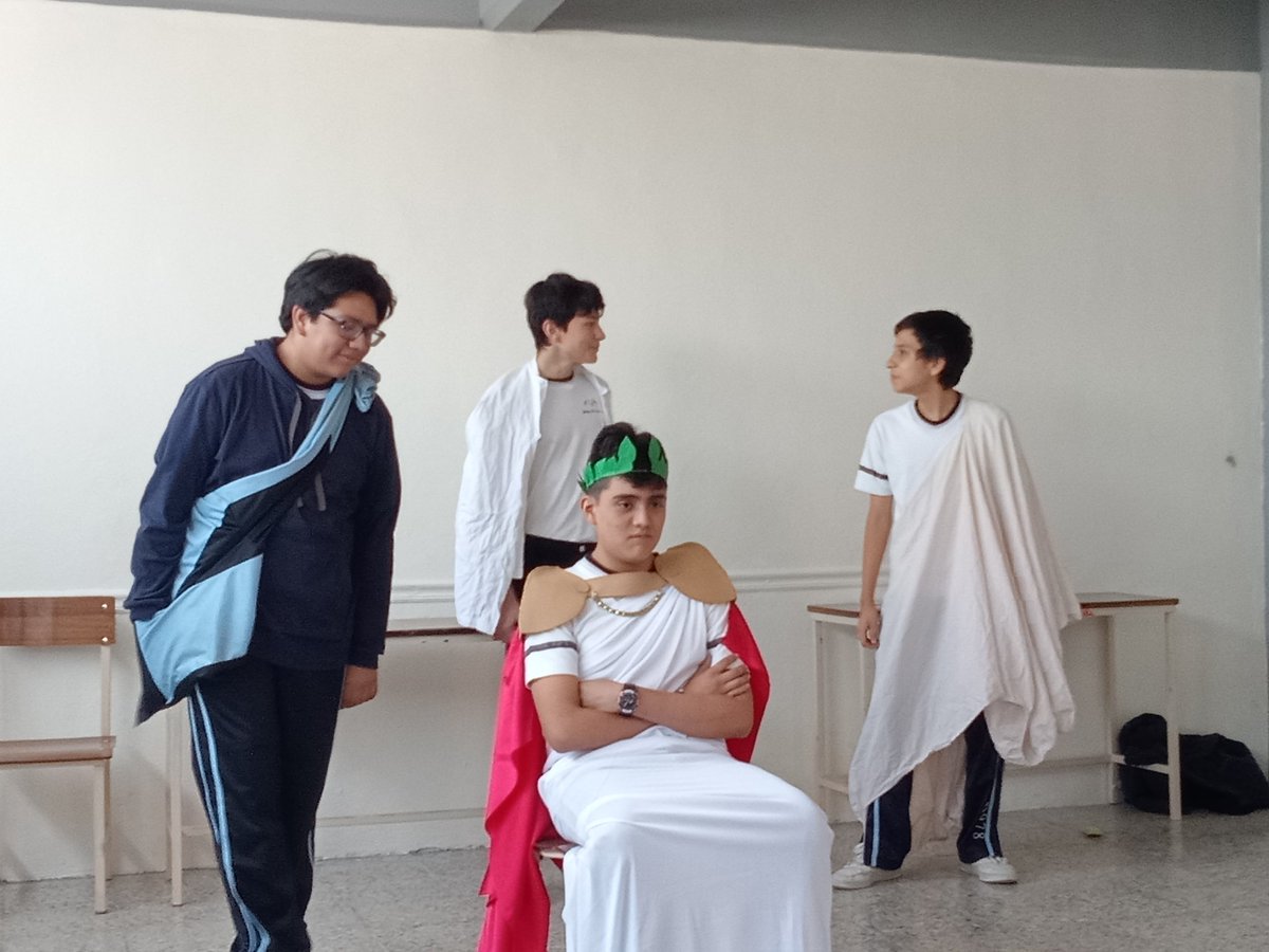 Teatro Lancaster tweet media