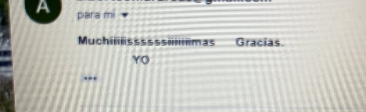 luliarcas's tweet photo. Trabajando con mi papá a cualquier cosa que le mando me responde: 😂💛 https://t.co/RIikmu3fLu