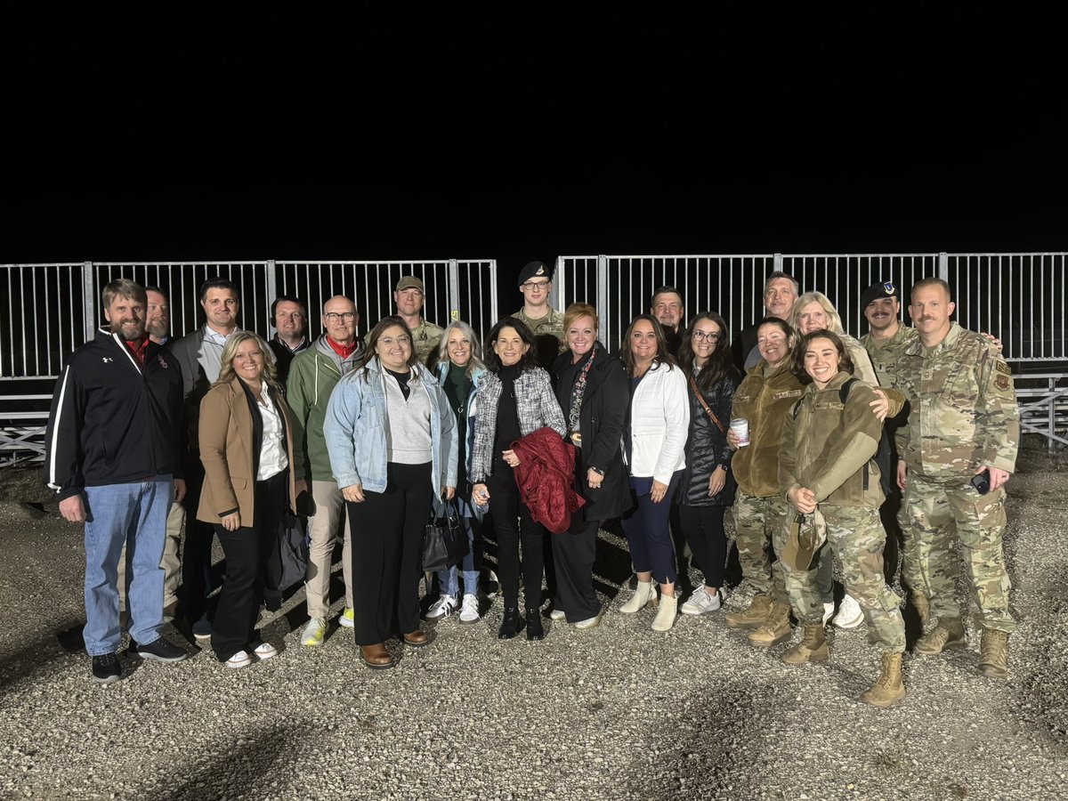 Joined representatives from the City of Minot and Minot Air Force Base in watching a missile from North Dakota launch at Vandenberg Space Force Base in Lompoc, CA yesterday. 

We also enjoyed learning from military leadership about our efforts to make sure America's strategic
