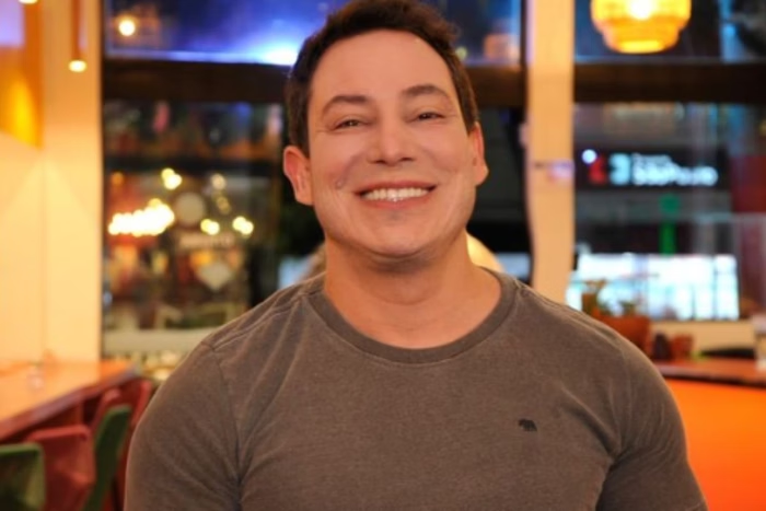 Metropoles's tweet photo. ➡️ Pastor Felipe Heiderich perde 5 mil seguidores após apoiar causa LGBT+

O escritor fez um desabafo nas redes sociais, nesta quinta-feira (6/11), após mostrar com detalhes a 10ª edição do Miss Brasil Diversidade

Leia na coluna @OliveiraFabia_: https://t.co/cVrNAbqjrs https://t.co/zA59Utlp0s