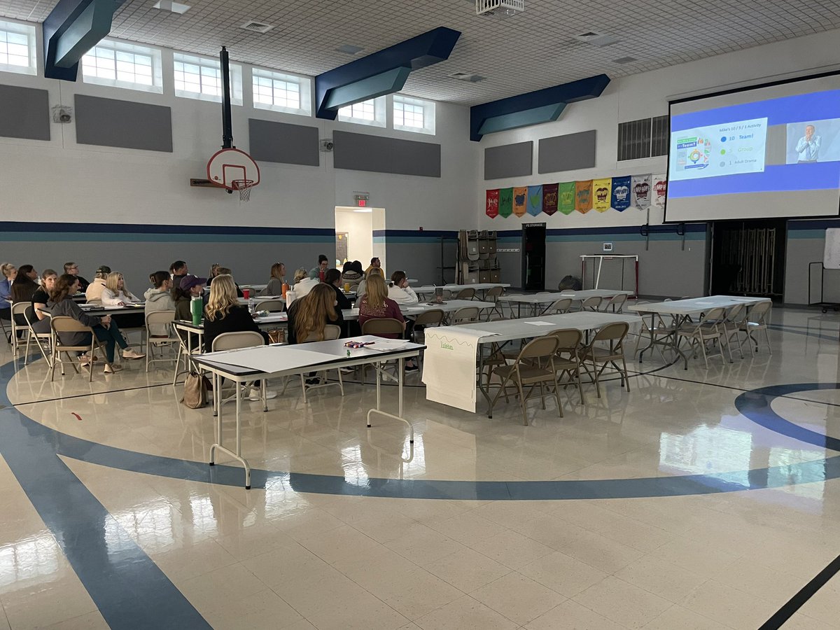 ZumEmge's tweet image. Our Emge Staff are engaged in Professional Development to work on Professional Learning Communities! #FZEquiptoExcel