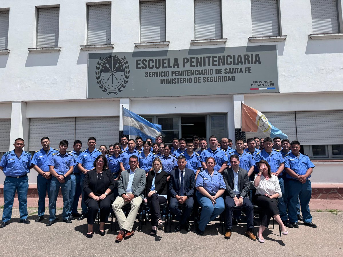 Centro de Formación Penitenciaria - Cefopen tweet media