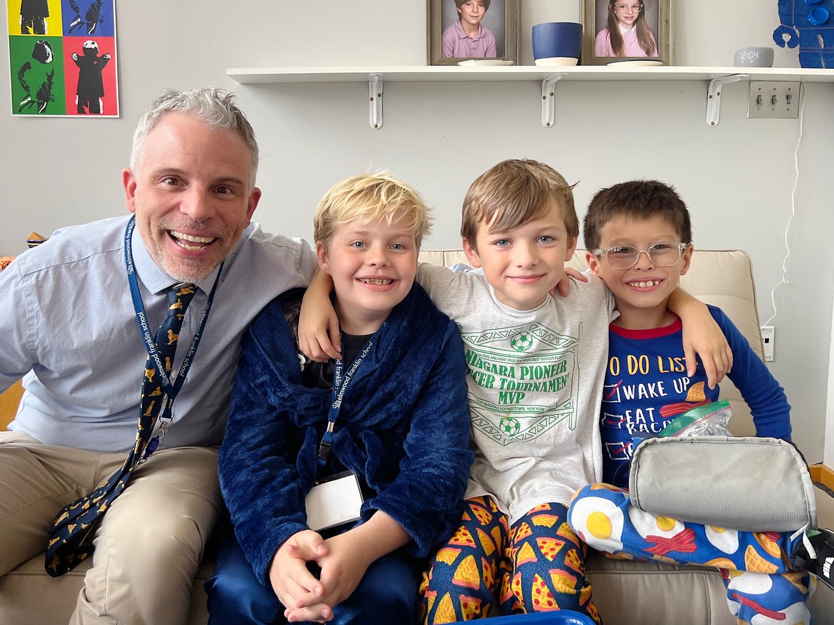 ElmwoodFranklin's tweet image. Today, Elmwood Franklin had not one, but two Heads for the Day—4th grader Madoc &amp;amp; 1st grader Zac! They set the dress code, chose lunch, greeted students, gave announcements, delivered birthday cards, and wrote a letter to the EFS community! #thinkingbeyond #elmwoodfranklin