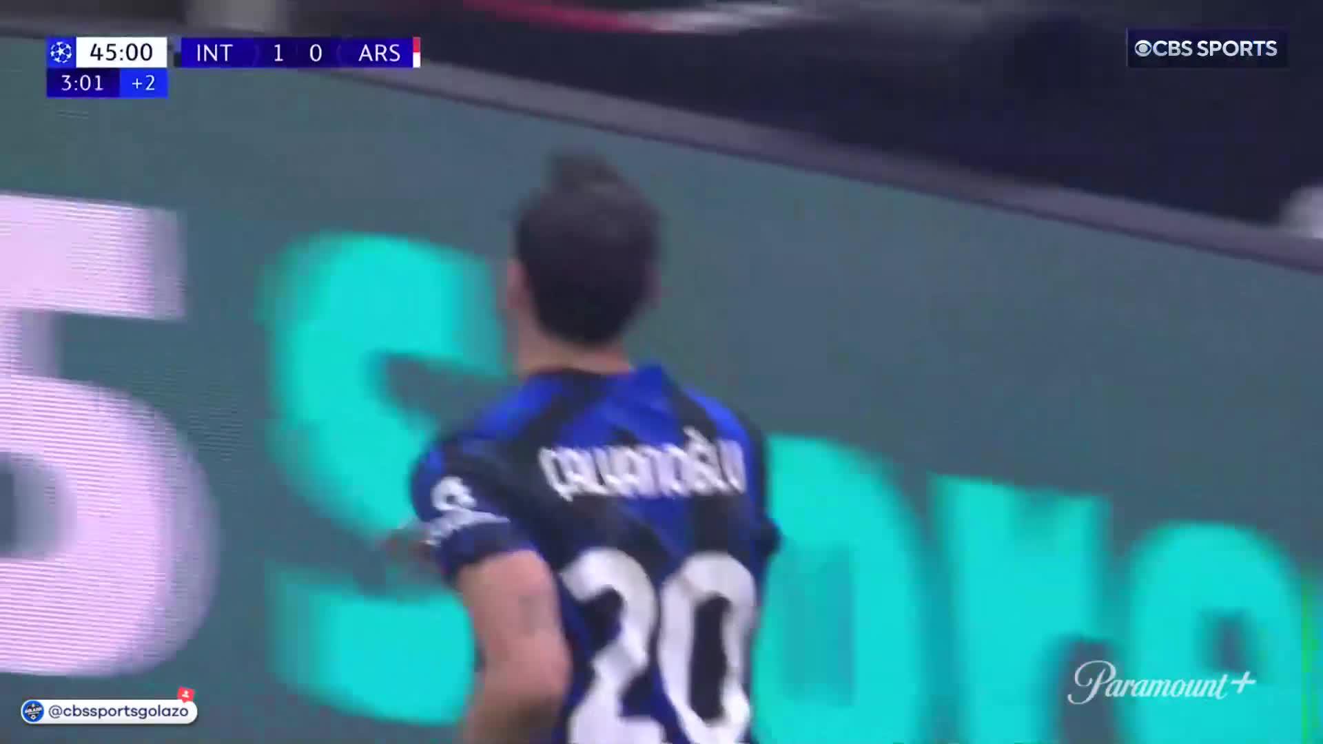 Arsenal concede their first goal in #UCL play as Hakan Çalhanoğlu puts Inter ahead from the spot 😤