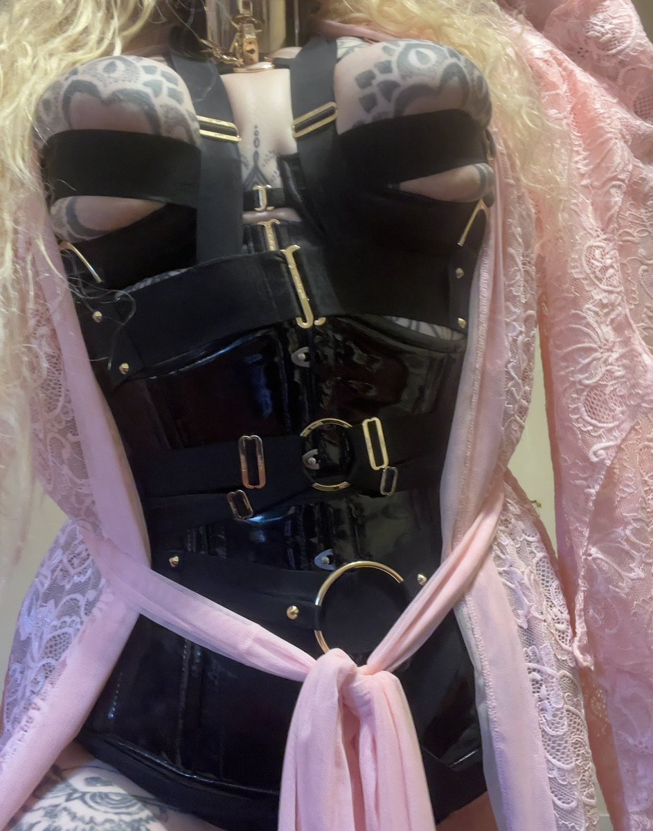Content from gothicc-bimbo