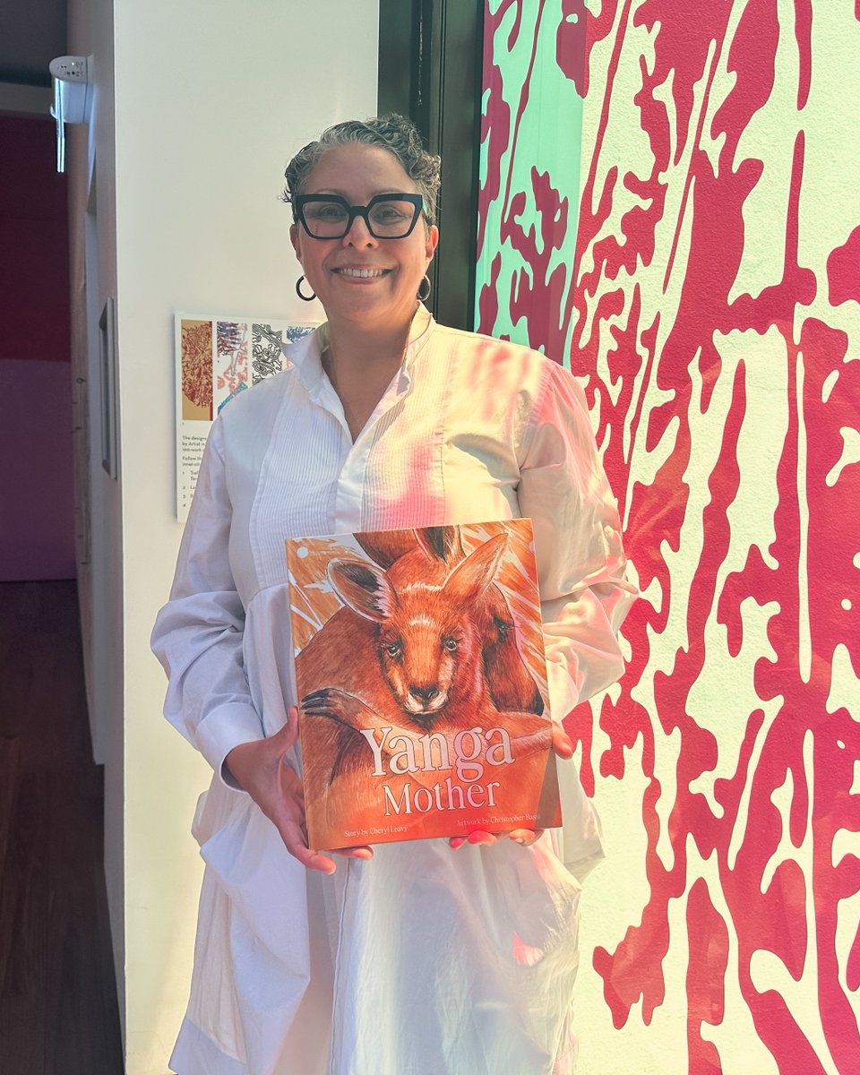 MuseumofBris tweet media