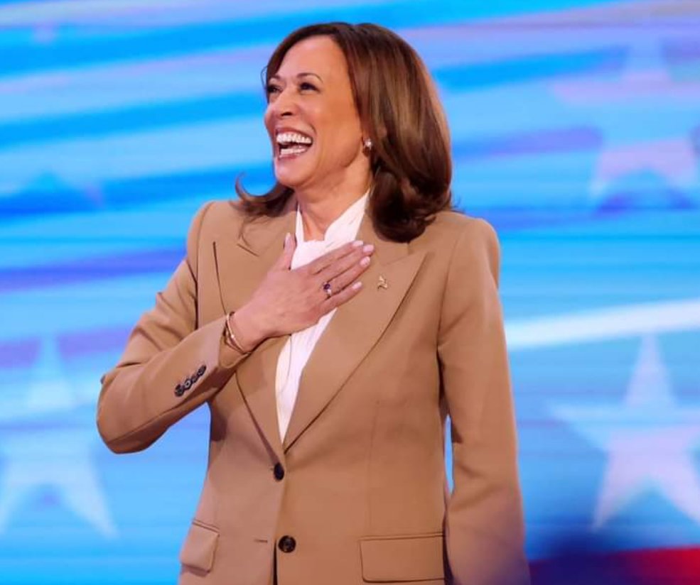 RonDe50750767's tweet photo. One of My Prayers was No Political Violence on Election Day or After . Mrs. Harris was A True Lady in Defeat ! No Calls of They're Cheating or Call's to Governors to "Find" her Votes . Just A Gracious Patriotic American Woman !   Congratulations to Trump ! https://t.co/QNRNQ15DBQ