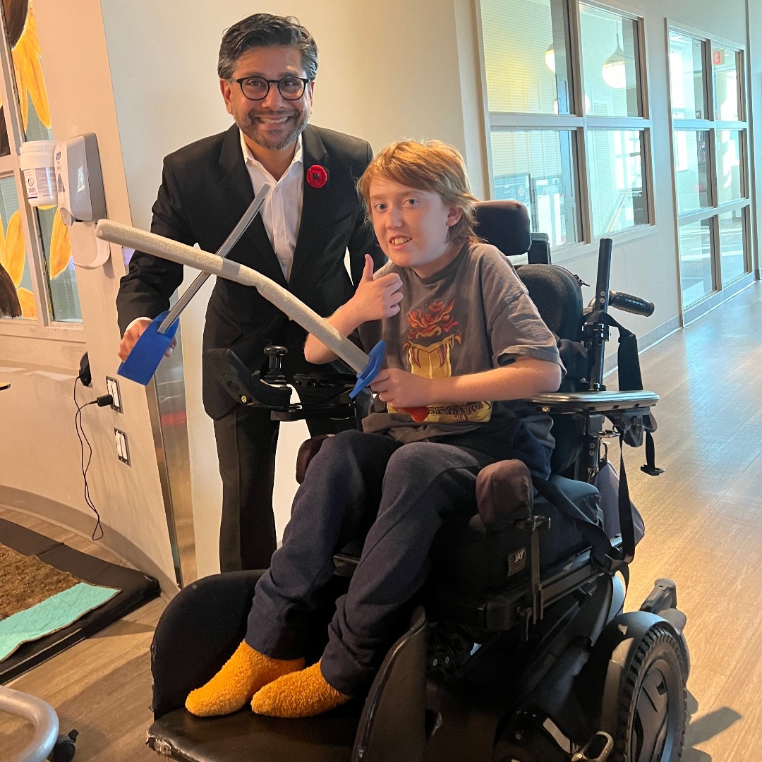 🍁 Thank you MP @Yasir_Naqvi for the visit! We’re thrilled to discuss our mission and services for children with life limiting illness &amp; families. #ChildrensHospice #RNCH