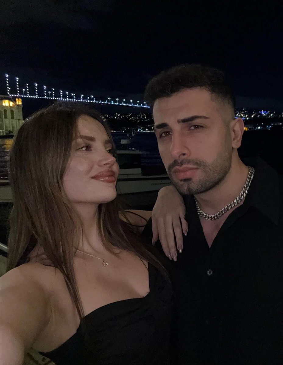 19 yaşında girdin hayatımıza aşkına, başarılarına, güçlü duruşuna şahit olduk ve şimdi 21. Yaşına girerken en büyük dileğimiz mutluluk, şans, huzur ve aşk hep seninle olsun kelebek 🦋 #ElifNurYel #ElSed