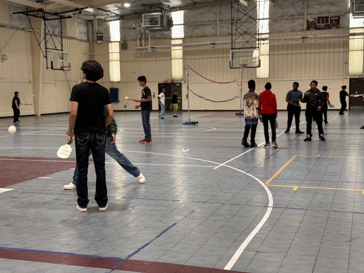 Jessica Corrick (@jesscorrickcape) on Twitter photo <a href="/CarverHS_AISD/">G.W. Carver HS</a> Pe class practicing the fundamentals of pickleball. Scoring, serving, shot selection and teamwork. Pickleball is a combination of tennis, ping-pong, and badminton. It's easy to learn, fun to play, and accessible to all ages. #ape #healthylifestyle <a href="/CarverHS_AISD/">G.W. Carver HS</a> Pe class practicing the fundamentals of pickleball. Scoring, serving, shot selection and teamwork. Pickleball is a combination of tennis, ping-pong, and badminton. It's easy to learn, fun to play, and accessible to all ages. #ape #healthylifestyle