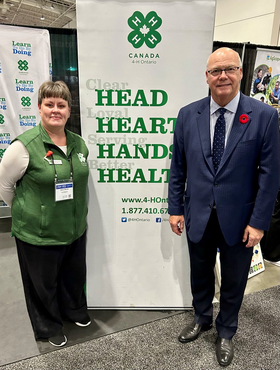RobFlackEML's tweet photo. Visited the @4HCanada booth @THERAWF #RAWF102, a great organization that empowers youth with guidance &amp; the opportunities to give back to their communities.

4-H is everyone. #Head. #Heart. #Hands. #Health.

Happy 4-H #ShowYour4HColours Day!

#ONpoli #OntAg https://t.co/z68imgngoN