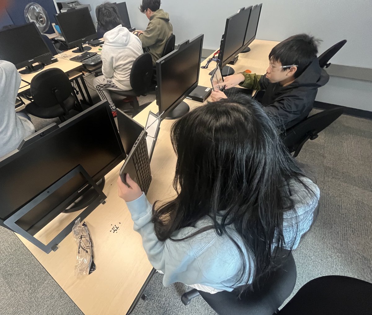 @SHSM_YCDSB (@shsm_ycdsb) on Twitter photo TOKTWD was a great success at the CEC today. Thank you all those who joined us! <a href="/CAD_ycdsb/">Curriculum & Assessment (YCDSB)</a> <a href="/IndigenousYCDSB/">Indigenous Education Department at the YCDSB</a> <a href="/PathwaysYCDSB/">Pathways @ YCDSB</a> <a href="/YCDSB/">York Catholic District School Board</a> <a href="/gencarelliycdsb/">GencarelliYCDSB_OYAP</a> <a href="/StdntsCmmssn/">Students Commission 🇨🇦</a> 📚✏️🏫🪛 TOKTWD was a great success at the CEC today. Thank you all those who joined us! <a href="/CAD_ycdsb/">Curriculum & Assessment (YCDSB)</a> <a href="/IndigenousYCDSB/">Indigenous Education Department at the YCDSB</a> <a href="/PathwaysYCDSB/">Pathways @ YCDSB</a> <a href="/YCDSB/">York Catholic District School Board</a> <a href="/gencarelliycdsb/">GencarelliYCDSB_OYAP</a> <a href="/StdntsCmmssn/">Students Commission 🇨🇦</a> 📚✏️🏫🪛