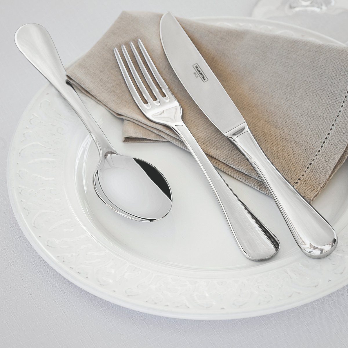 TotalTablePlus's tweet image. Stay Classy 😍🔥

The Classic Flatware Set by @tramontinacanada forged in heavy 18/10 stainless steel shows off a timeless look to match any table-or occasion.

#readytoship #stainlesssteal #flatwareset #foodservice #tabletopmatters