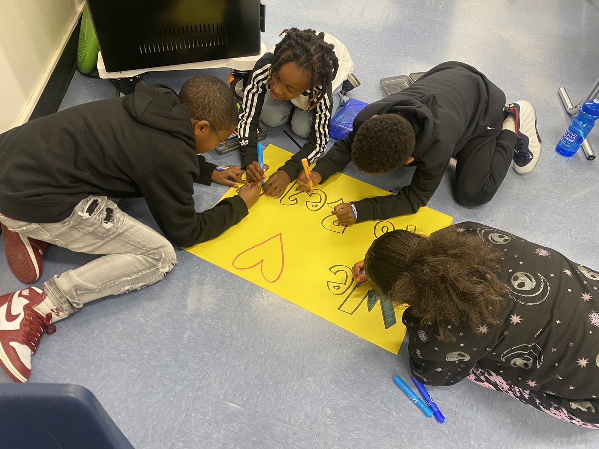 aacook13's tweet image. We’re so excited to have @WFMY at @rhandrewselem tomorrow morning! Make sure to keep an eye out for us in the morning for the #Read2Succeed segment. ✌🏼📖