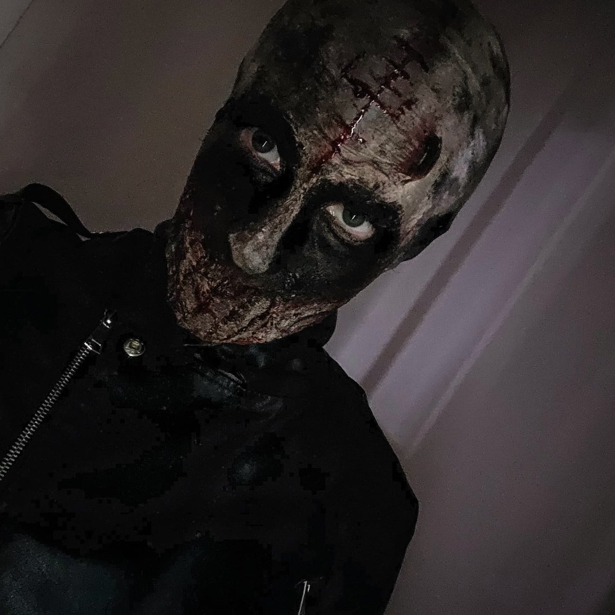 deabea5's tweet photo. Out of pocket sleep paralysis demon V.01!
I know, the distinct human eyes in the third pic is immersion breaking, but I wanted to show my attempt at poor man's airbrushing when you just use a stiff brush to spackle various shades and layers of paint to make depth and texture. https://t.co/eVKKQVTEsT