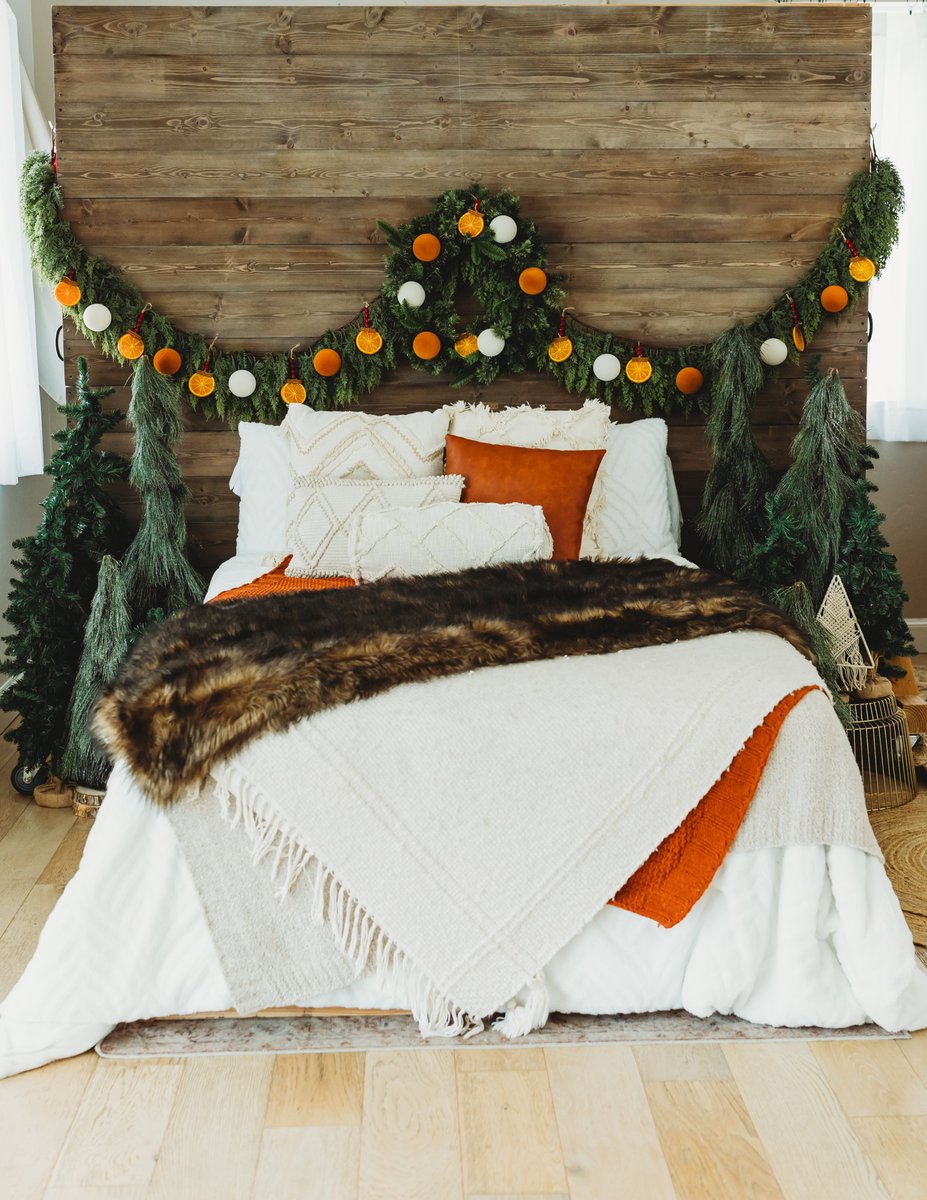 Frames0fLife's tweet image. Now Booking 30 minutes photo sessions for the Holiday Photo Greeting cards you want to send your family. Great setting courtesy of @lkwphotography and the.oph.any Studio.
Sunday, November 24th from 4:45pm-7:45pm. Call or email to schedule f.l.p.digital2020@gmail.com 405-423-7415